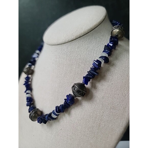 925 Sterling Silver Lapis Lazuli, Moonstone, and Silver Beaded Necklace Vintage - Picture 4 of 10